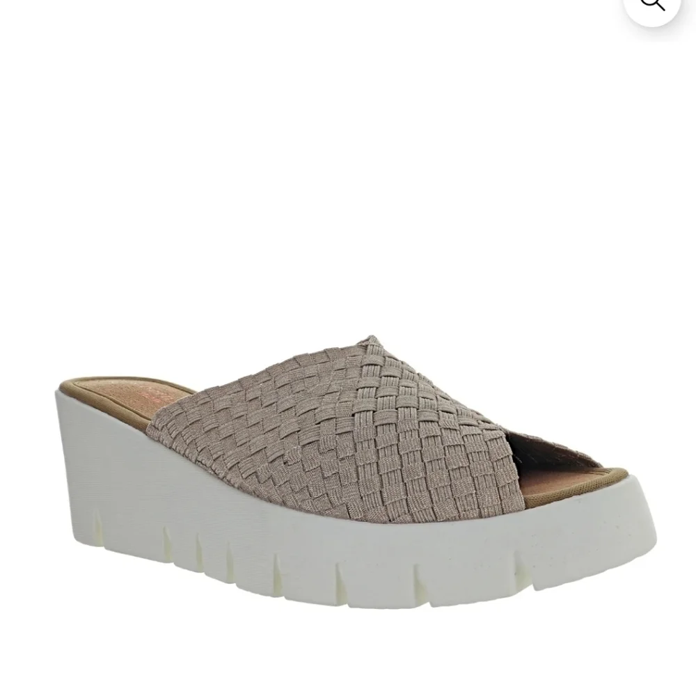 Bernie Mev Women's Venti Summer Slip On Wedge Tan Size 6 36 Comfort Soft Support